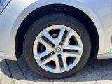 Renault Megane bei Gebrauchtwagen.expert - Abbildung (13 / 15) Renault Megane bei Gebrauchtwagen.expert - Abbildung (13 / 15)