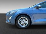 Ford Focus Turnier bei Gebrauchtwagen.expert - Abbildung (4 / 15) Ford Focus Turnier bei Gebrauchtwagen.expert - Abbildung (4 / 15)