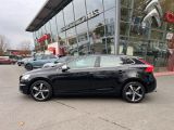 Volvo V40 bei Gebrauchtwagen.expert - Abbildung (2 / 15)