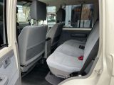 Toyota Land Cruiser bei Gebrauchtwagen.expert - Abbildung (14 / 15)