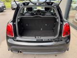 Mini Cooper bei Gebrauchtwagen.expert - Abbildung (8 / 15) Mini Cooper bei Gebrauchtwagen.expert - Abbildung (8 / 15)