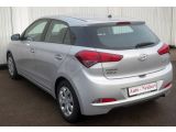 Hyundai i20 bei Gebrauchtwagen.expert - Abbildung (4 / 15)