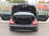 Mercedes-Benz SLK-Klasse bei Gebrauchtwagen.expert - Abbildung (8 / 15) Mercedes-Benz SLK-Klasse bei Gebrauchtwagen.expert - Abbildung (8 / 15)