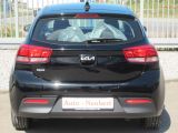 Kia Rio bei Gebrauchtwagen.expert - Abbildung (14 / 15) Kia Rio bei Gebrauchtwagen.expert - Abbildung (14 / 15)