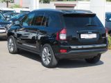 Jeep Compass bei Gebrauchtwagen.expert - Abbildung (4 / 15)