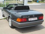 Mercedes-Benz SL-Klasse bei Gebrauchtwagen.expert - Abbildung (12 / 15) Mercedes-Benz SL-Klasse bei Gebrauchtwagen.expert - Abbildung (12 / 15)