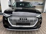Audi e-tron bei Gebrauchtwagen.expert - Abbildung (3 / 15)