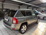 Jeep Compass bei Gebrauchtwagen.expert - Abbildung (6 / 15)