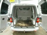 VW T5 Shuttle bei Gebrauchtwagen.expert - Abbildung (8 / 15) VW T5 Shuttle bei Gebrauchtwagen.expert - Abbildung (8 / 15)