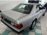 Mercedes-Benz 124 bei Gebrauchtwagen.expert - Abbildung (13 / 14)