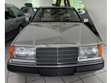 Mercedes-Benz 124 bei Gebrauchtwagen.expert - Abbildung (2 / 14)