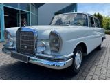 Mercedes-Benz 230 bei Gebrauchtwagen.expert - Abbildung (2 / 15)