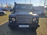 Land Rover Defender bei Gebrauchtwagen.expert - Abbildung (4 / 10)
