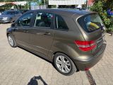 Mercedes-Benz B-Klasse bei Gebrauchtwagen.expert - Abbildung (4 / 10) Mercedes-Benz B-Klasse bei Gebrauchtwagen.expert - Abbildung (4 / 10)