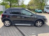 Dacia Sandero bei Gebrauchtwagen.expert - Abbildung (6 / 10)