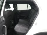 VW T-Cross bei Gebrauchtwagen.expert - Abbildung (14 / 15)