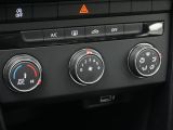 VW T-Roc bei Gebrauchtwagen.expert - Abbildung (6 / 12)