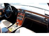 Mercedes-Benz E 55 AMG bei Gebrauchtwagen.expert - Abbildung (13 / 15)