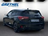 Ford Focus ST bei Gebrauchtwagen.expert - Abbildung (3 / 15) Ford Focus ST bei Gebrauchtwagen.expert - Abbildung (3 / 15)