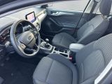 Ford Focus Turnier bei Gebrauchtwagen.expert - Abbildung (9 / 15) Ford Focus Turnier bei Gebrauchtwagen.expert - Abbildung (9 / 15)