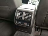 VW Passat bei Gebrauchtwagen.expert - Abbildung (13 / 15) VW Passat bei Gebrauchtwagen.expert - Abbildung (13 / 15)