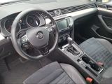 VW Passat bei Gebrauchtwagen.expert - Abbildung (9 / 15) VW Passat bei Gebrauchtwagen.expert - Abbildung (9 / 15)