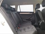 VW Passat bei Gebrauchtwagen.expert - Abbildung (12 / 15) VW Passat bei Gebrauchtwagen.expert - Abbildung (12 / 15)