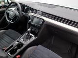 VW Passat bei Gebrauchtwagen.expert - Abbildung (11 / 15) VW Passat bei Gebrauchtwagen.expert - Abbildung (11 / 15)