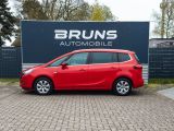 Opel Zafira bei Gebrauchtwagen.expert - Abbildung (2 / 15)