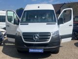 Mercedes-Benz Sprinter bei Gebrauchtwagen.expert - Abbildung (3 / 15) Mercedes-Benz Sprinter bei Gebrauchtwagen.expert - Abbildung (3 / 15)
