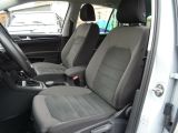 VW Golf Sportsvan bei Gebrauchtwagen.expert - Abbildung (7 / 15)