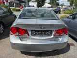 Honda Civic Hybrid bei Gebrauchtwagen.expert - Abbildung (5 / 11)