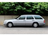 Mercedes-Benz E-Klasse bei Gebrauchtwagen.expert - Abbildung (4 / 15)