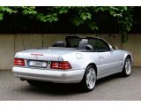 Mercedes-Benz SL 320 Final Edition bei Gebrauchtwagen.expert - Abbildung (7 / 15)