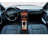 Mercedes-Benz 230 bei Gebrauchtwagen.expert - Abbildung (9 / 15)