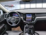 Volvo V60 bei Gebrauchtwagen.expert - Abbildung (12 / 15) Volvo V60 bei Gebrauchtwagen.expert - Abbildung (12 / 15)