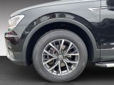 VW Tiguan Allspace bei Gebrauchtwagen.expert - Abbildung (8 / 15)