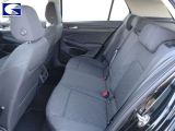 VW Golf VIII bei Gebrauchtwagen.expert - Abbildung (5 / 15)