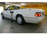 Mercedes-Benz E 320 Cabrio Classic bei Gebrauchtwagen.expert - Abbildung (5 / 15) Mercedes-Benz E 320 Cabrio Classic bei Gebrauchtwagen.expert - Abbildung (5 / 15)