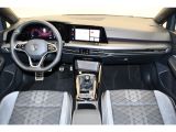 VW Golf VIII bei Gebrauchtwagen.expert - Abbildung (4 / 15)