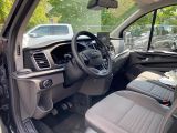 Ford Tourneo Custom bei Gebrauchtwagen.expert - Abbildung (10 / 15) Ford Tourneo Custom bei Gebrauchtwagen.expert - Abbildung (10 / 15)