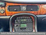 Jaguar XJR bei Gebrauchtwagen.expert - Abbildung (6 / 15)