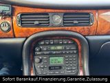 Jaguar XJR bei Gebrauchtwagen.expert - Abbildung (6 / 15)