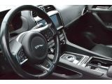 Jaguar F-Pace bei Gebrauchtwagen.expert - Abbildung (12 / 15)
