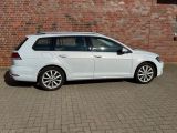 VW Golf bei Gebrauchtwagen.expert - Abbildung (8 / 15)