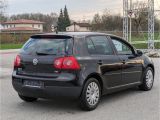 VW Golf V bei Gebrauchtwagen.expert - Abbildung (3 / 7)