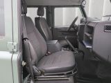Land Rover Defender bei Gebrauchtwagen.expert - Abbildung (8 / 15)