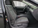 VW Passat bei Gebrauchtwagen.expert - Abbildung (8 / 15) VW Passat bei Gebrauchtwagen.expert - Abbildung (8 / 15)