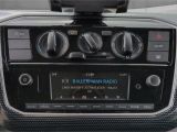 VW Up bei Gebrauchtwagen.expert - Abbildung (11 / 15) VW Up bei Gebrauchtwagen.expert - Abbildung (11 / 15)