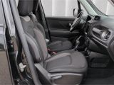Jeep Renegade bei Gebrauchtwagen.expert - Abbildung (8 / 15) Jeep Renegade bei Gebrauchtwagen.expert - Abbildung (8 / 15)